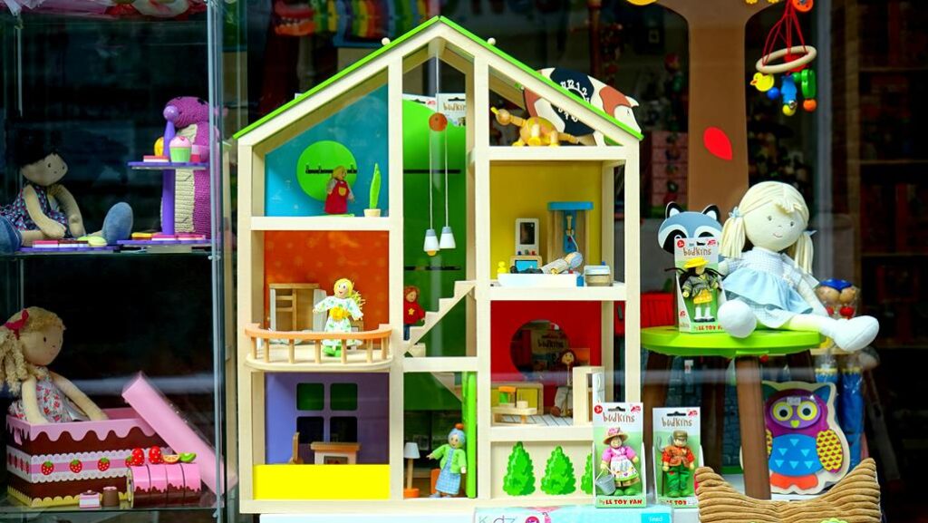 What Are Some Unique Ideas for Decorating a Playroom? What Are Some Unique Ideas for Decorating a Playroom?